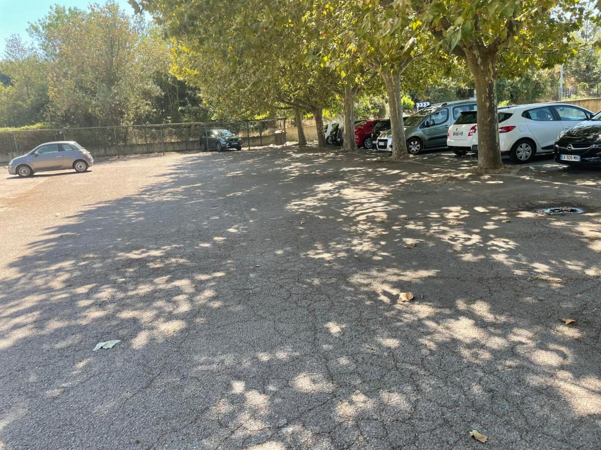 Brit Hotel Du Moulin De La Pioline - La Table A Fromages Αιξ-αν-Προβάνς Εξωτερικό φωτογραφία